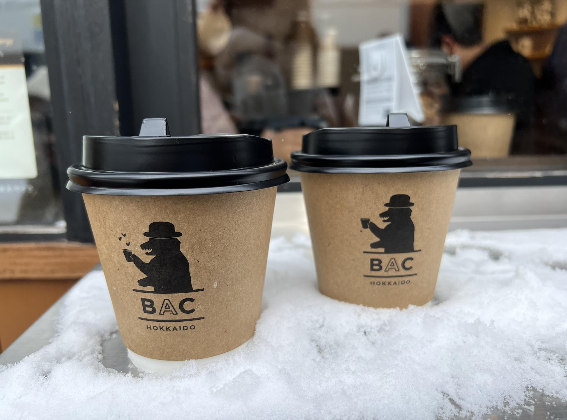 北海道丨札幌丨大通公園丨BARISTART COFFEE丨在地牛奶拿鐵