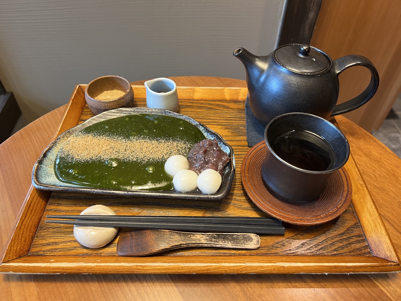 東京丨新宿丨茶寮翠泉丨日式抹茶甜點丨現做溫熱濃厚抹茶蕨餅
