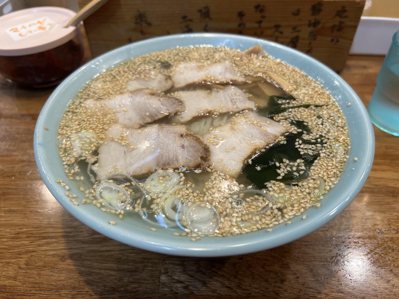 福島丨東北丨丸信拉麵丨人氣名店丨兩層湯底醬油拉麵