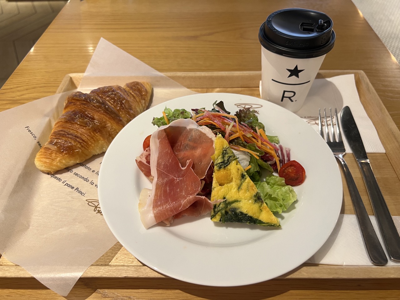 東京丨銀座丨星巴克早餐丨STARBUCKS RESERVE® STORE丨義大利米蘭烘培坊 Princi 麵包